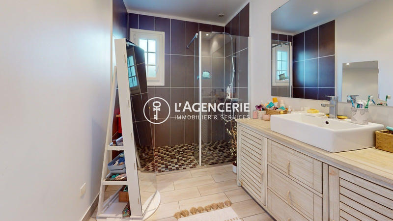 Maison - 149 m² - 5 pièces