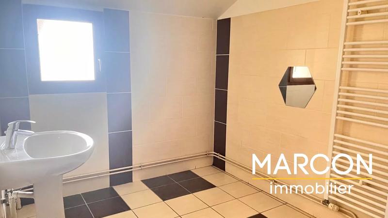 Maison - 94 m² - 5 pièces