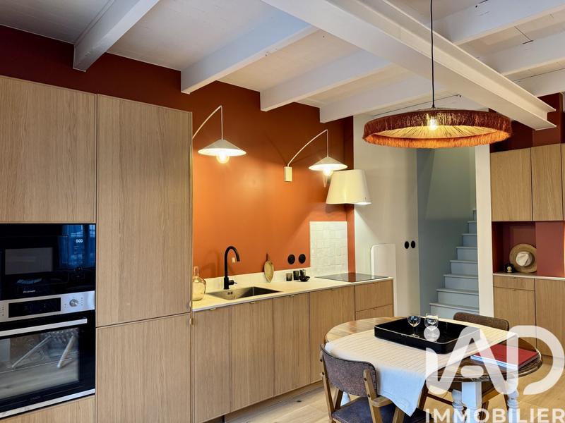 Maison - 92 m² - 5 pièces