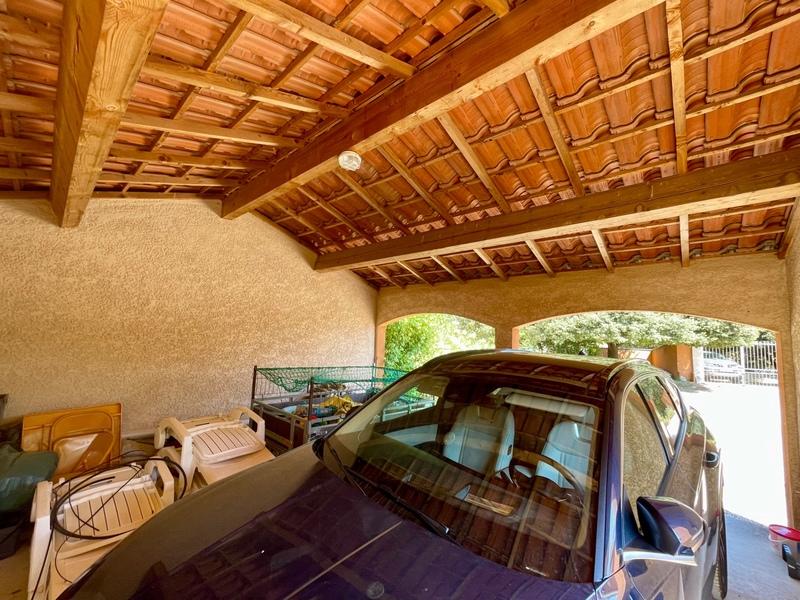 Maison - 198 m² - 7 pièces