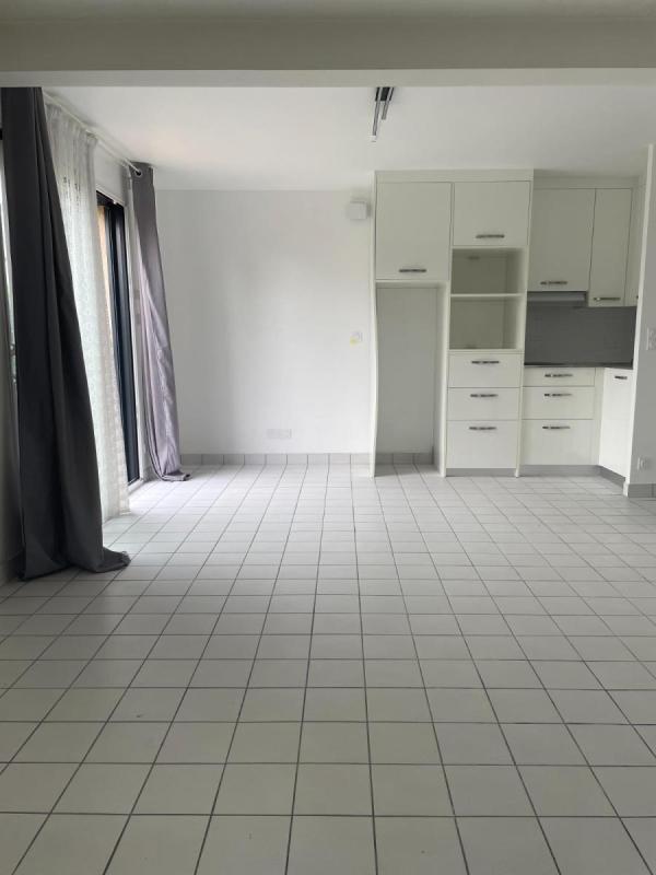 Maison traditionnelle - 86 m² - 4 pièces