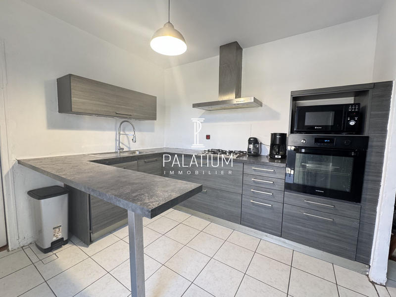 Maison - 102 m² - 4 pièces