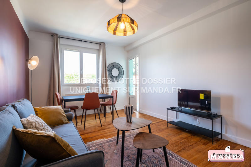 Chambre - 11 m² - 4 pièces