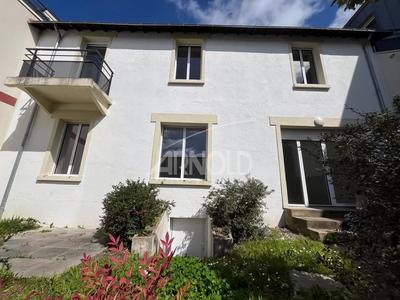 Maison - 145 m² - 6 pièces