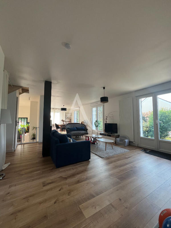 Maison - 160 m² - 5 pièces