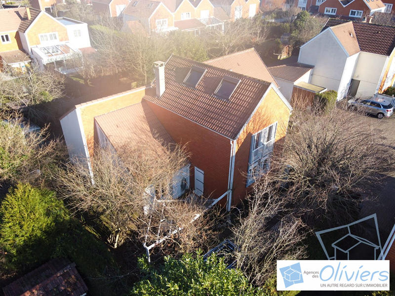 Maison - 185 m² - 8 pièces