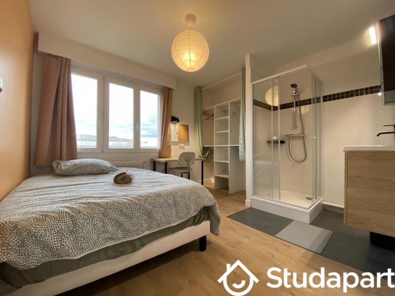 Chambre - 11 m² - 1 pièce