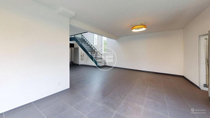 Maison - 250 m² - 7 pièces