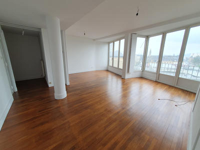 Appartement - 80 m² - 4 pièces