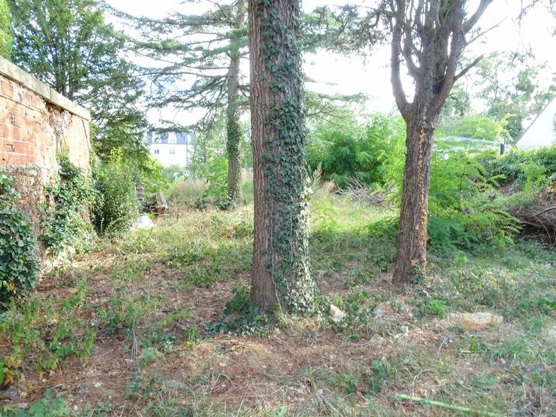 Terrain constructible - 617 m²