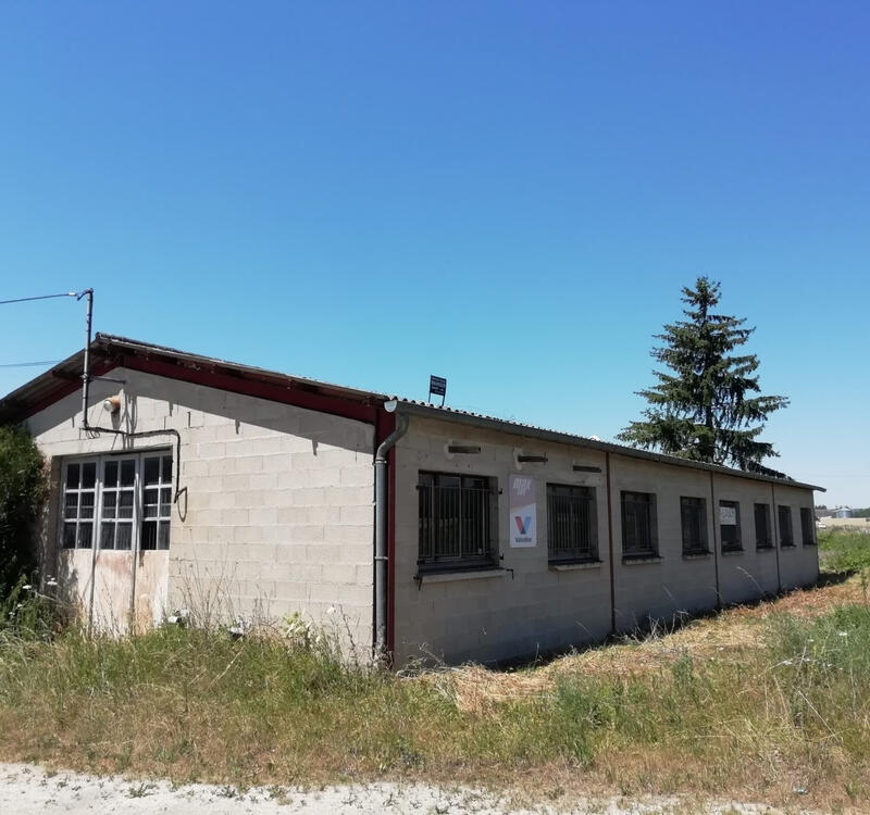 Local commercial - 240 m²