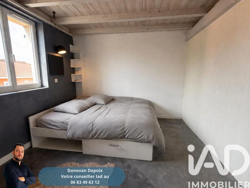 Maison - 237 m² - 9 pièces