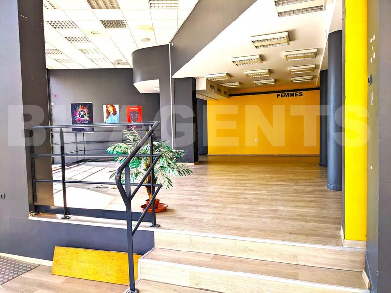 Local d'activités - 262 m² - 3 pièces