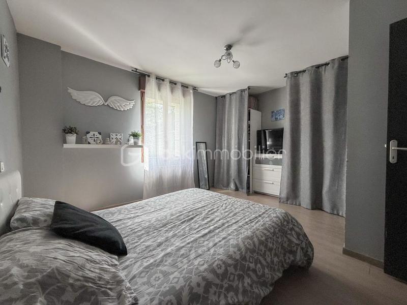 Maison - 166 m² - 6 pièces