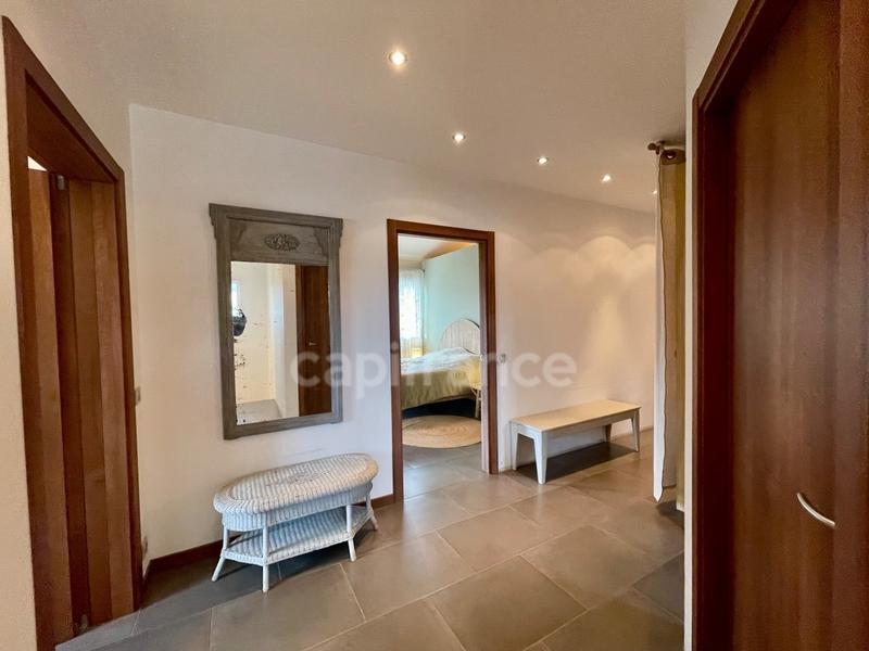 Maison - 308 m² - 10 pièces