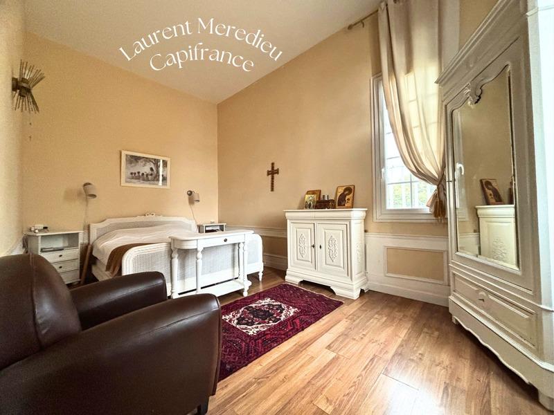 Maison bourgeoise - 540 m² - 15 pièces