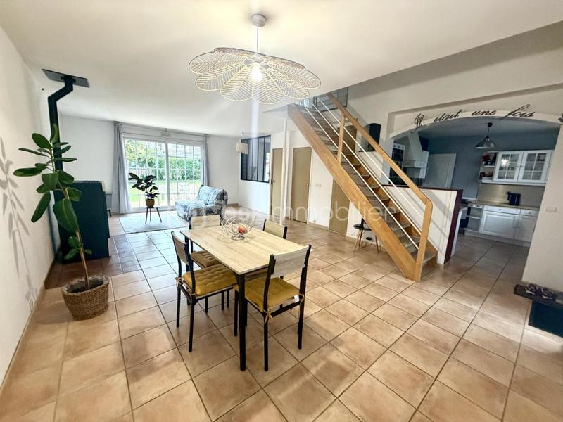 Maison - 117 m² - 6 pièces