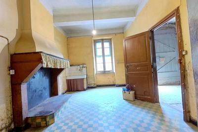 Maison - 241 m² - 6 pièces