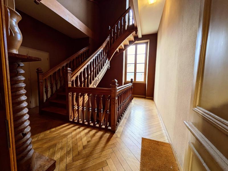 Appartement - 110 m² - 4 pièces