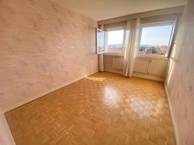 Appartement - 77 m² - 4 pièces