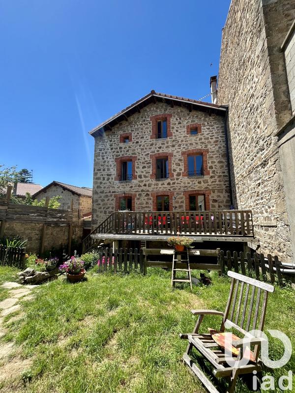 Maison - 250 m² - 5 pièces