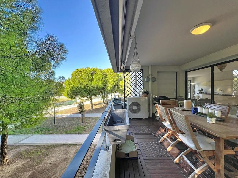 Appartement - 101 m² - 5 pièces