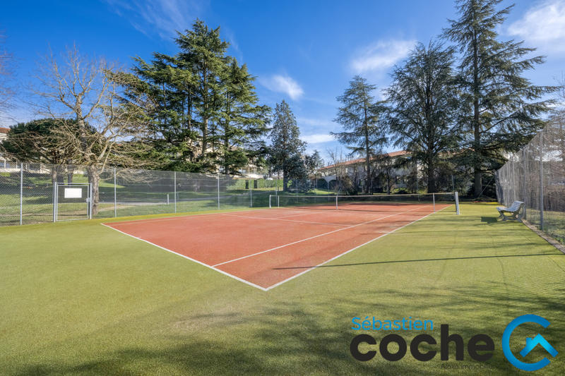 Appartement - 143 m² - 6 pièces