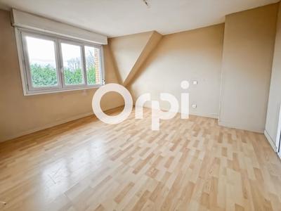 Maison - 93 m² - 4 pièces