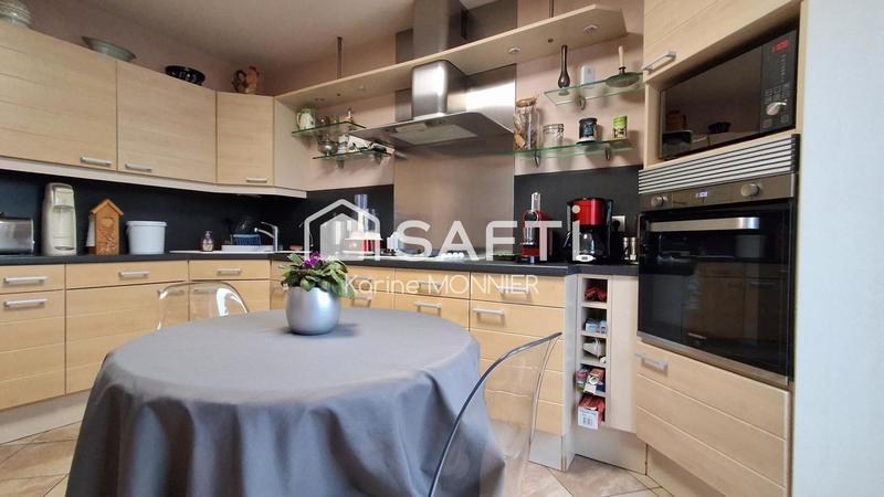 Maison - 175 m² - 7 pièces