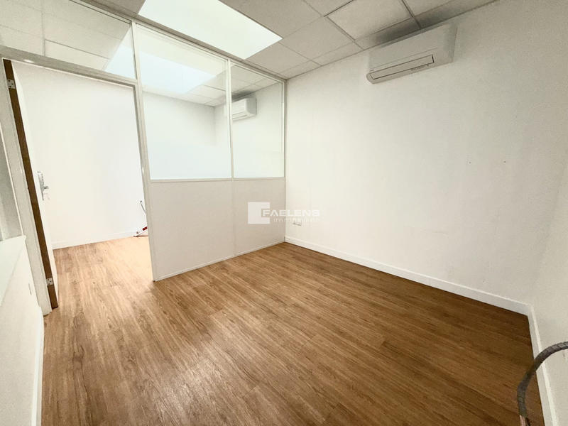 Local commercial - 64 m²