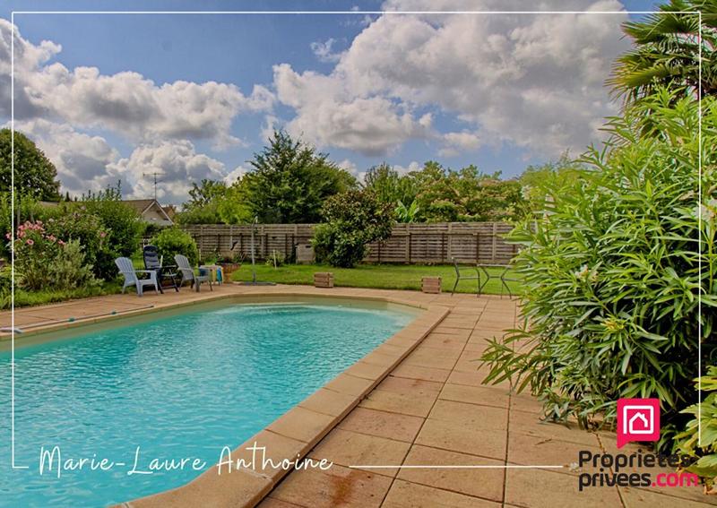 Maison - 240 m² - 7 pièces