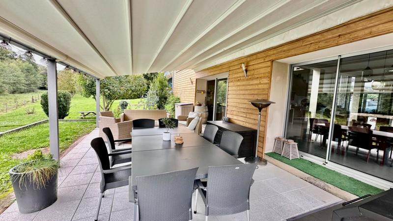 Corps de ferme - 292 m² - 8 pièces