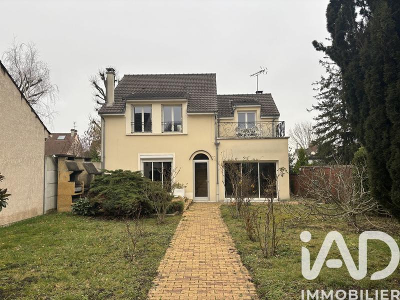 Maison - 140 m² - 6 pièces