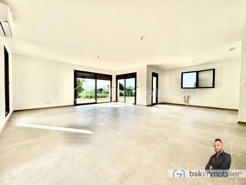 Villa - 111 m² - 5 pièces