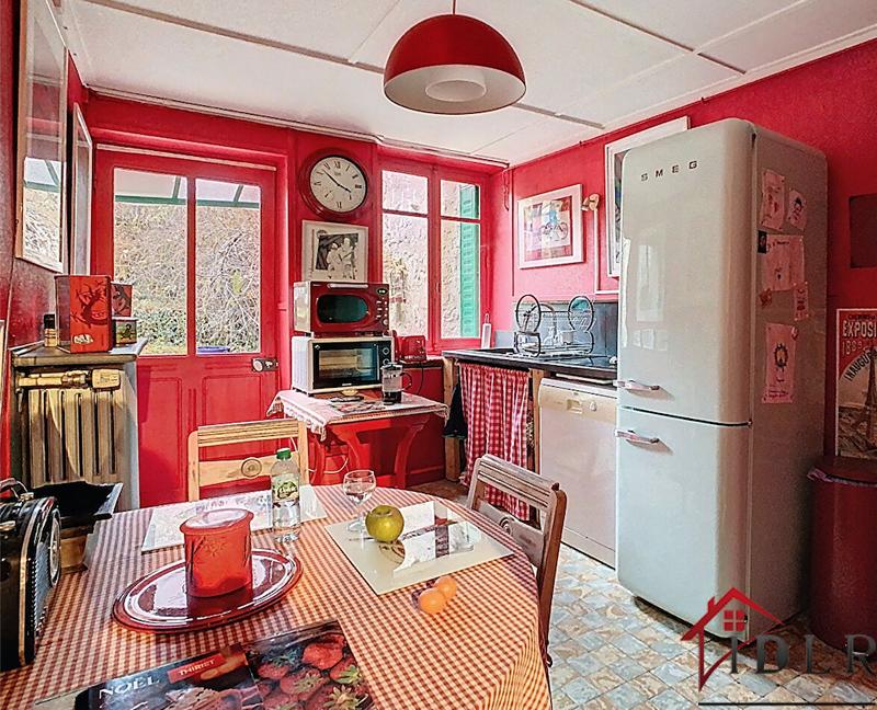 Maison - 214 m² - 6 pièces