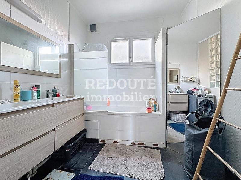 Maison - 138 m² - 6 pièces