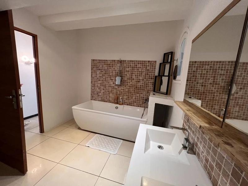 Villa - 500 m² - 6 pièces