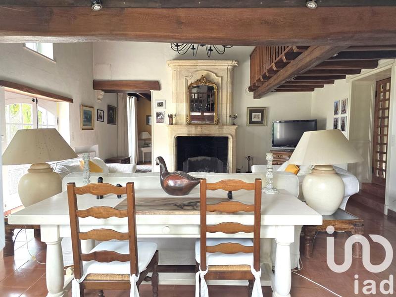 Maison - 270 m² - 10 pièces