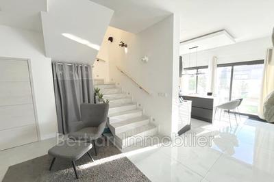 Villa - 140 m² - 5 pièces