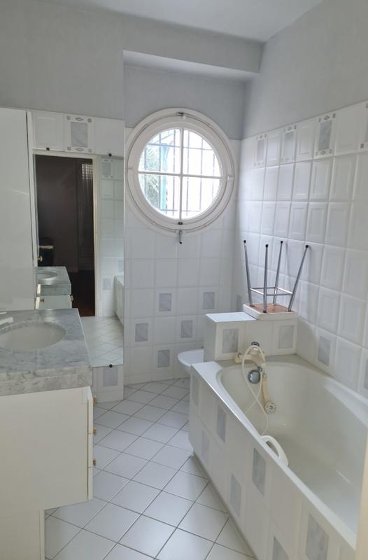 Maison - 174 m² - 6 pièces