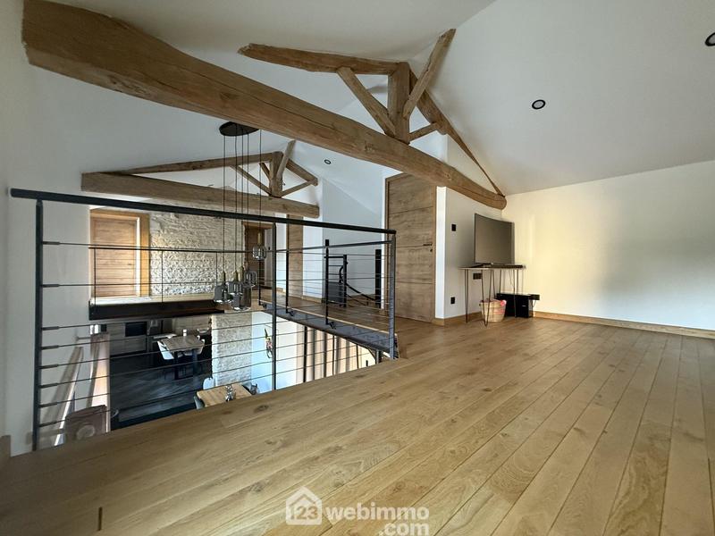 Maison - 140 m² - 5 pièces