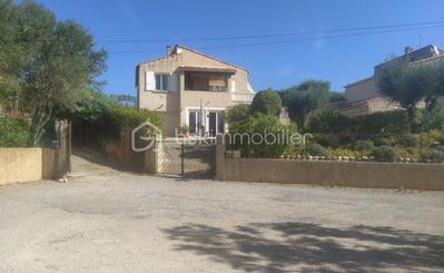 Villa - 127 m² - 6 pièces