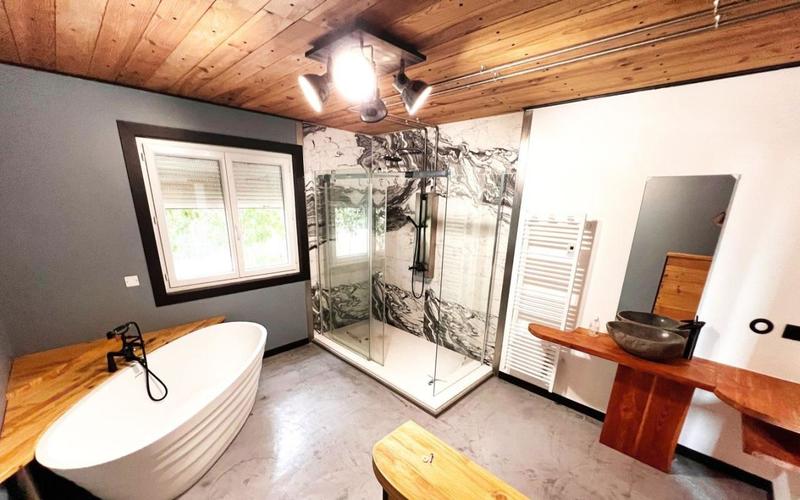 Maison - 197 m² - 5 pièces