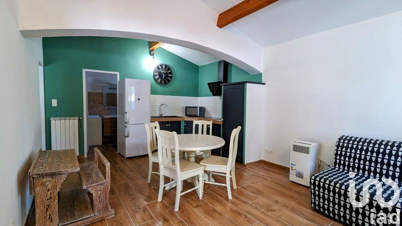 Maison - 255 m² - 10 pièces