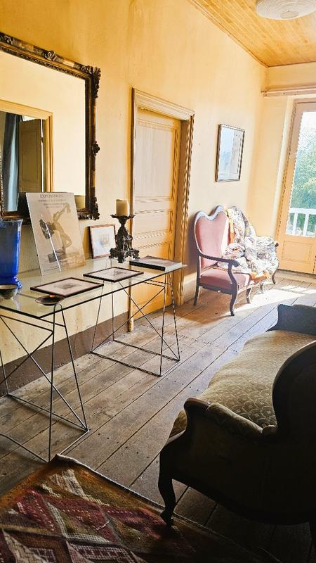 Maison - 240 m² - 7 pièces