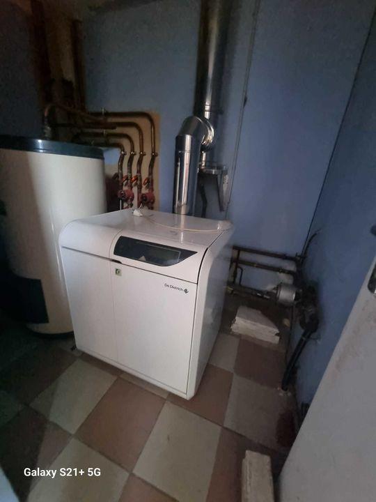 Maison ancienne - 350 m² - 16 pièces