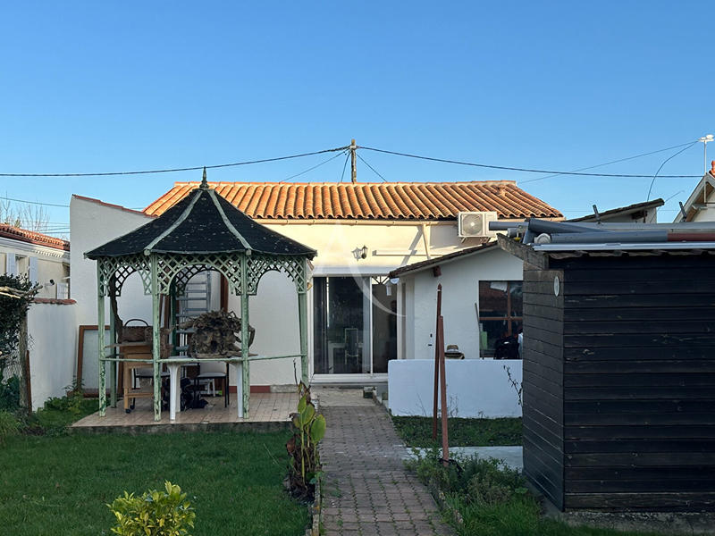 Maison - 99 m² - 4 pièces