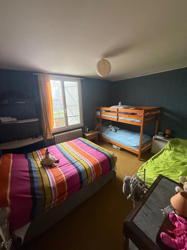 Maison - 180 m² - 7 pièces