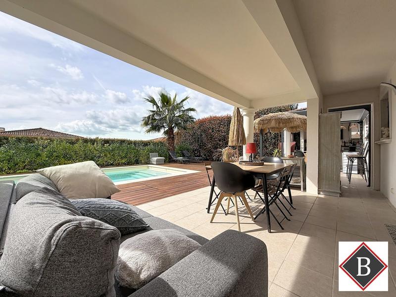 Villa - 90 m² - 4 pièces