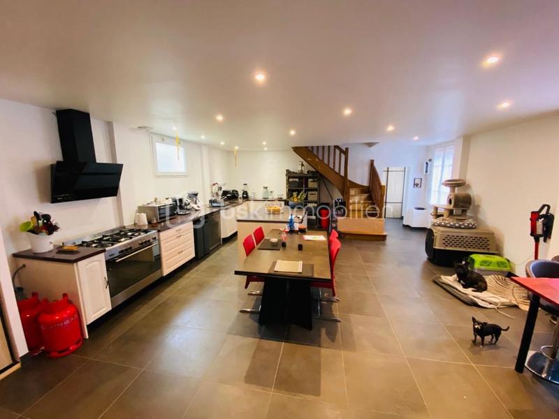 Maison de village - 143 m² - 5 pièces